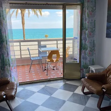 Appartamento The Traveller`s house Mirador playa la Caleta en Cádiz Esterno foto